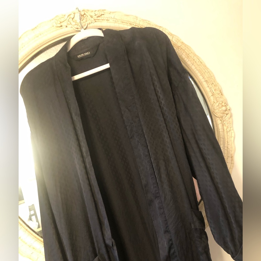 💯 VINTAGE SILK ROBE👀👀 - Picture 3 of 11